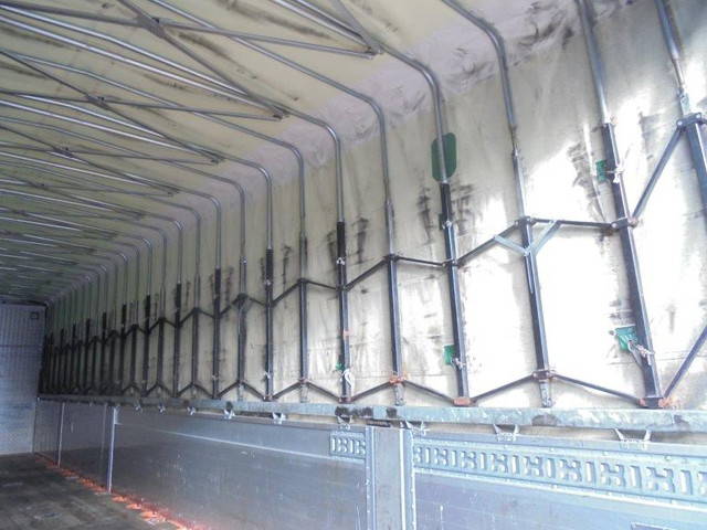 日野プロフィア幌車大型（10t）[写真14]