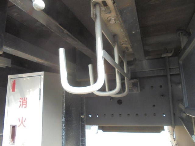 日野プロフィア幌車大型（10t）[写真15]