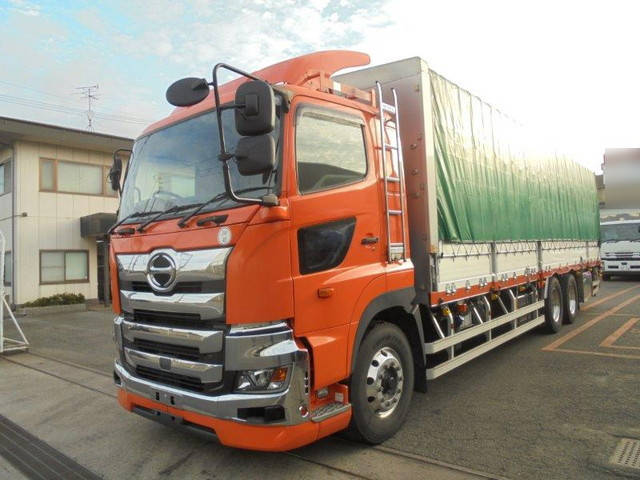 日野プロフィア幌車大型（10t）[写真03]