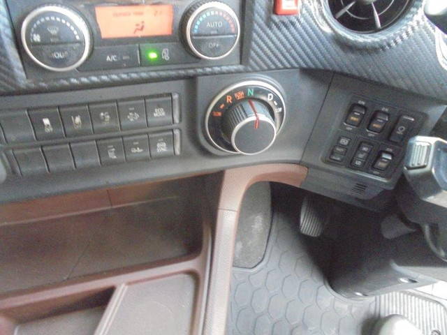 日野プロフィア幌車大型（10t）[写真33]