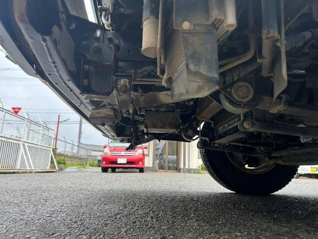 三菱ふそうキャンター散水車小型（2t・3t）[写真11]