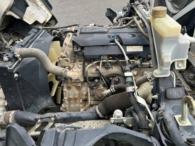 三菱ふそうキャンター散水車小型（2t・3t）[写真19]