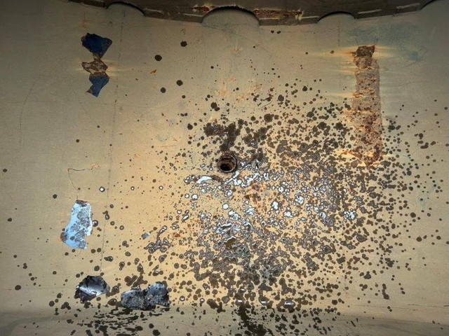 三菱ふそうキャンター散水車小型（2t・3t）[写真06]