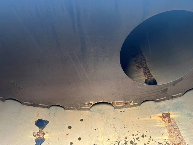 三菱ふそうキャンター散水車小型（2t・3t）[写真07]