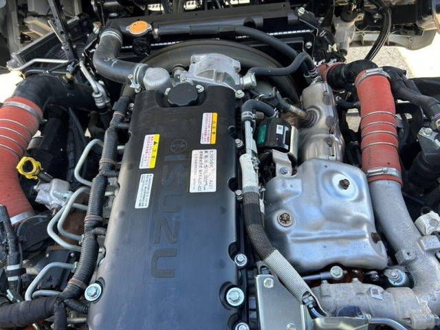 いすゞエルフアルミバン小型（2t・3t）[写真15]