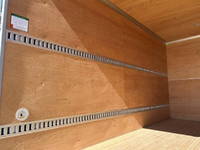 いすゞエルフアルミバン小型（2t・3t）[写真08]