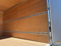 いすゞエルフアルミバン小型（2t・3t）[写真09]