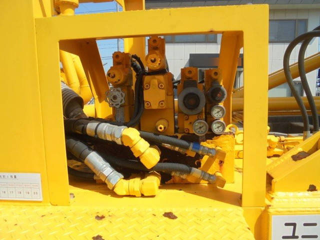 三菱ふそうファイターコンテナ専用車増トン（6t・8t）[写真18]