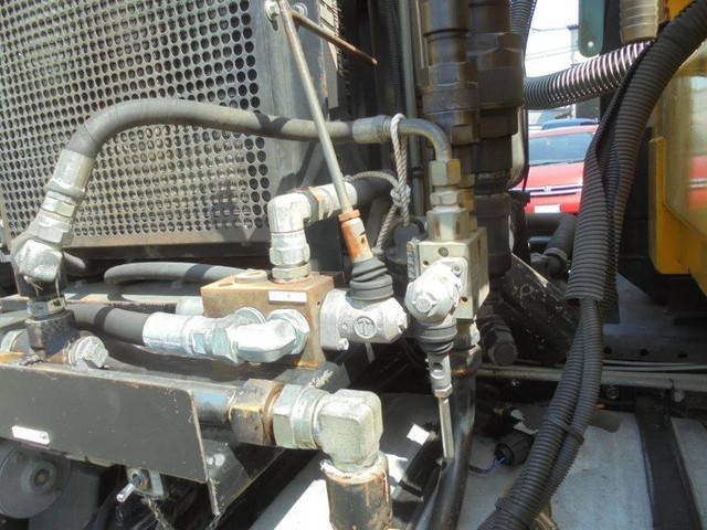 三菱ふそうファイターコンテナ専用車増トン（6t・8t）[写真23]