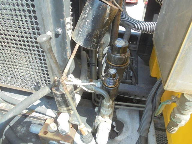 三菱ふそうファイターコンテナ専用車増トン（6t・8t）[写真24]