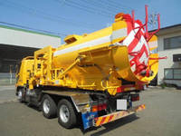 三菱ふそうファイターコンテナ専用車増トン（6t・8t）[写真02]