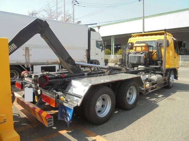 三菱ふそうファイターコンテナ専用車増トン（6t・8t）[写真07]