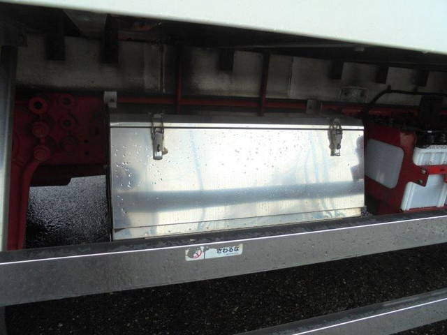 いすゞフォワード冷凍車（冷蔵車）増トン（6t・8t）[写真17]