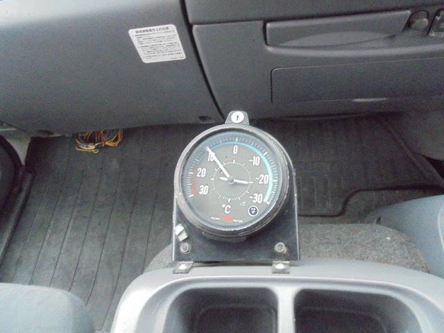 いすゞフォワード冷凍車（冷蔵車）増トン（6t・8t）[写真31]