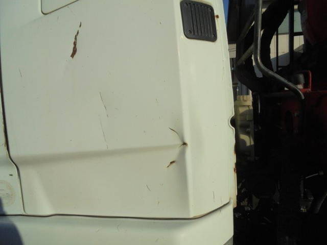 三菱ふそうファイタークレーン4段増トン（6t・8t）[写真28]