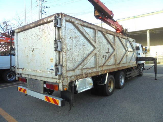 三菱ふそうファイタークレーン4段増トン（6t・8t）[写真04]