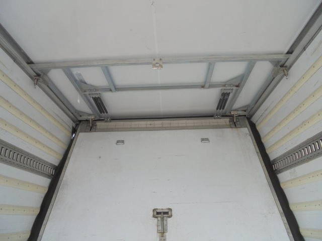 UDトラックスクオン冷凍車（冷蔵車）大型（10t）[写真10]