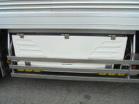 UDトラックスクオン冷凍車（冷蔵車）大型（10t）[写真13]