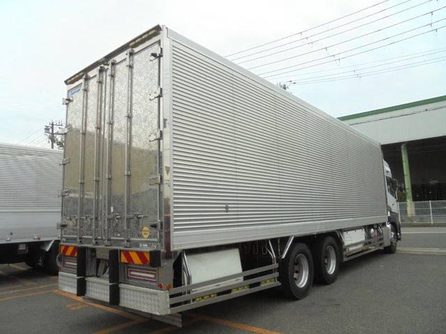 UDトラックスクオン冷凍車（冷蔵車）大型（10t）[写真04]