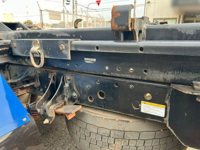 日野レンジャーコンテナ専用車増トン（6t・8t）[写真25]