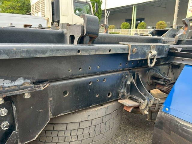 日野レンジャーコンテナ専用車増トン（6t・8t）[写真26]