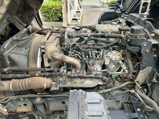 日野レンジャーコンテナ専用車増トン（6t・8t）[写真30]