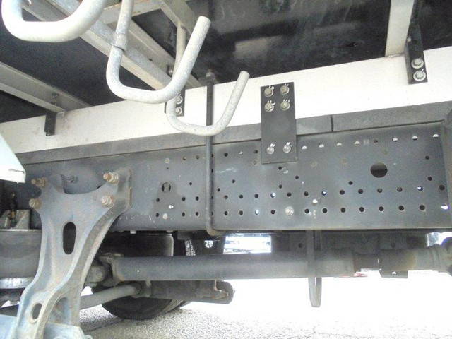 いすゞフォワード冷凍車（冷蔵車）中型（4t）[写真15]