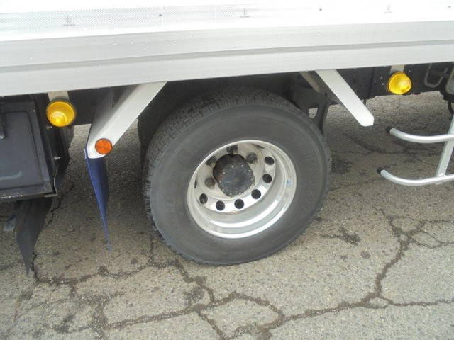 いすゞフォワード冷凍車（冷蔵車）中型（4t）[写真19]