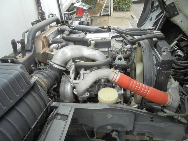 いすゞフォワード冷凍車（冷蔵車）中型（4t）[写真24]