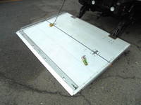 いすゞフォワード冷凍車（冷蔵車）中型（4t）[写真07]