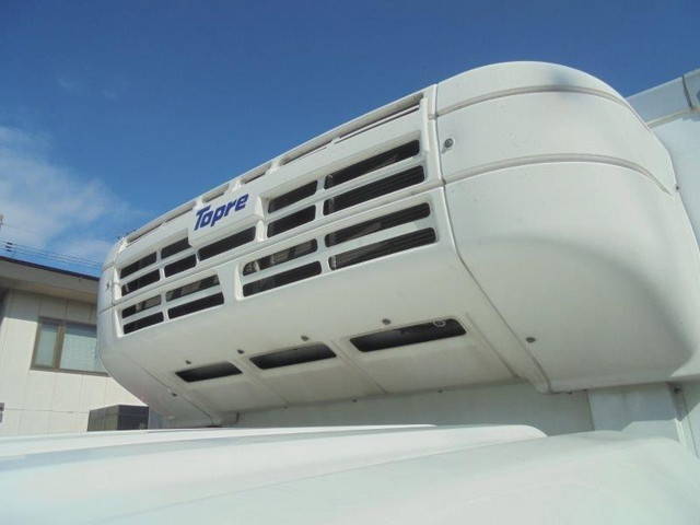 いすゞフォワード冷凍車（冷蔵車）中型（4t）[写真12]