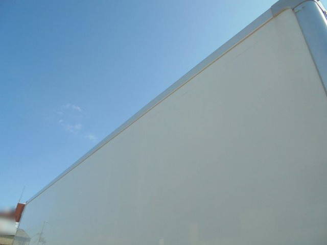 いすゞフォワード冷凍車（冷蔵車）中型（4t）[写真19]