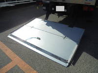 いすゞフォワード冷凍車（冷蔵車）中型（4t）[写真07]