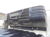 いすゞフォワード冷凍車（冷蔵車）中型（4t）[写真11]