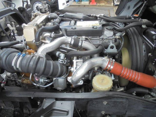 いすゞフォワード冷凍車（冷蔵車）中型（4t）[写真20]