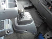 いすゞフォワード冷凍車（冷蔵車）中型（4t）[写真25]