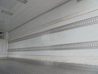 いすゞフォワード冷凍車（冷蔵車）中型（4t）[写真09]