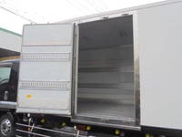 いすゞフォワード冷凍車（冷蔵車）中型（4t）[写真10]