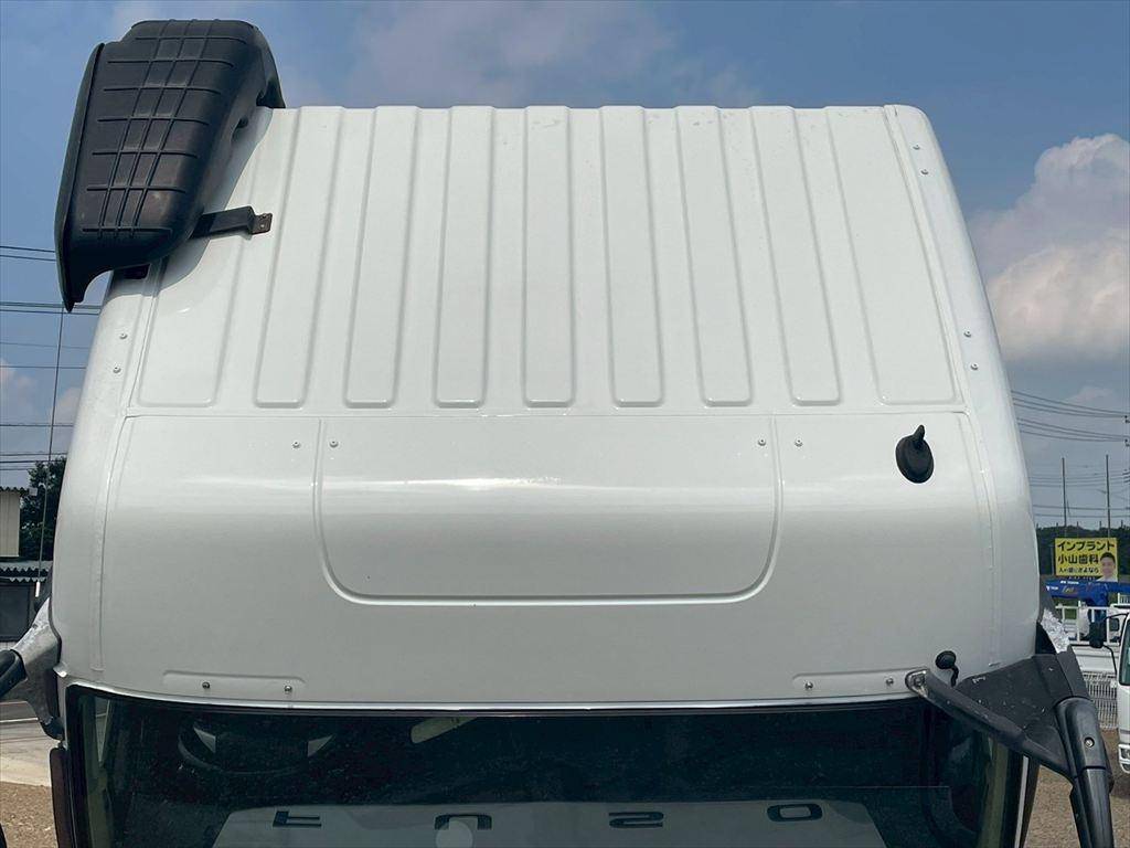 三菱ふそうスーパーグレートトレーラーヘッド（トラクターヘッド）大型（10t）[写真18]