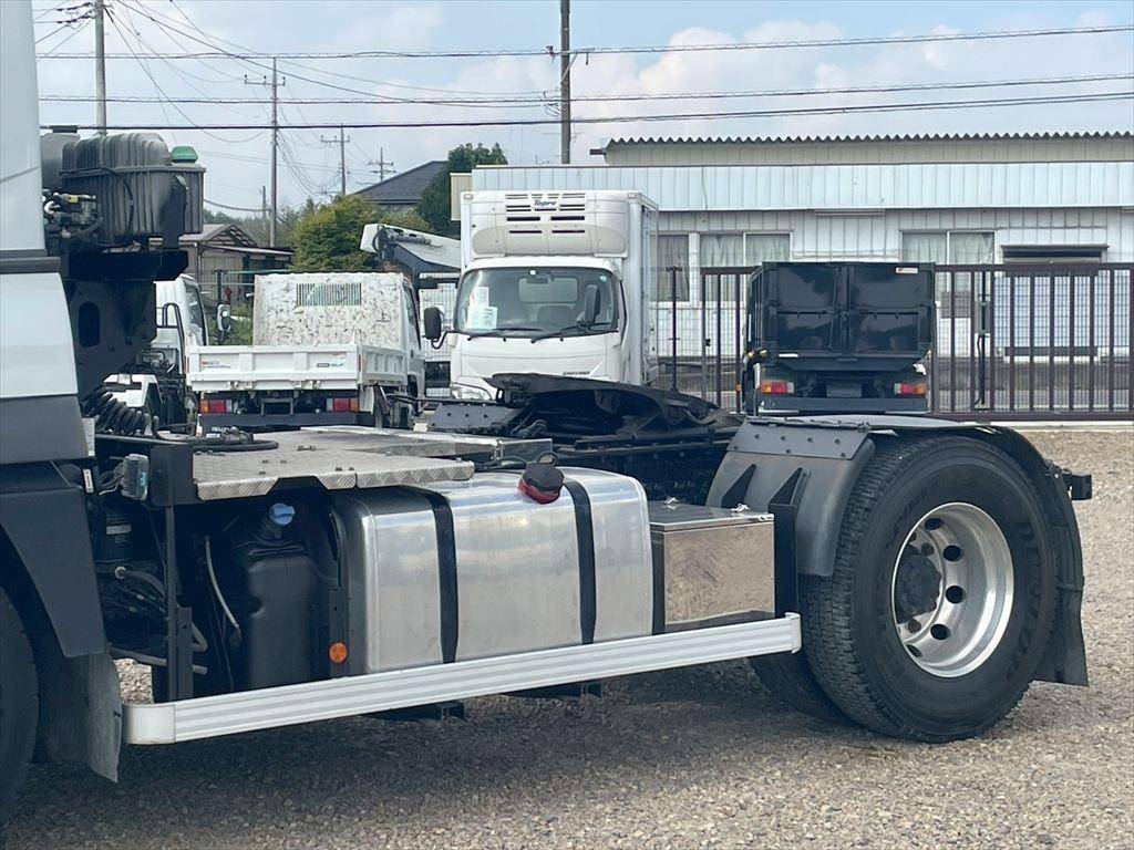 三菱ふそうスーパーグレートトレーラーヘッド（トラクターヘッド）大型（10t）[写真06]