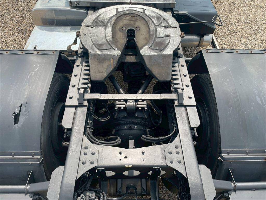 三菱ふそうスーパーグレートトレーラーヘッド（トラクターヘッド）大型（10t）[写真08]