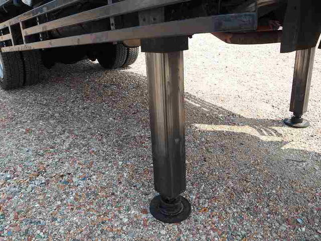 UDトラックスコンドルセルフローダー増トン（6t・8t）[写真13]