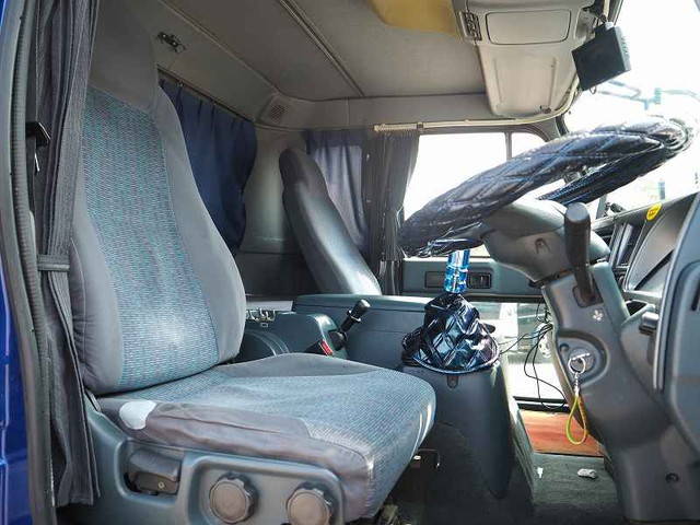 UDトラックスコンドルセルフローダー増トン（6t・8t）[写真35]