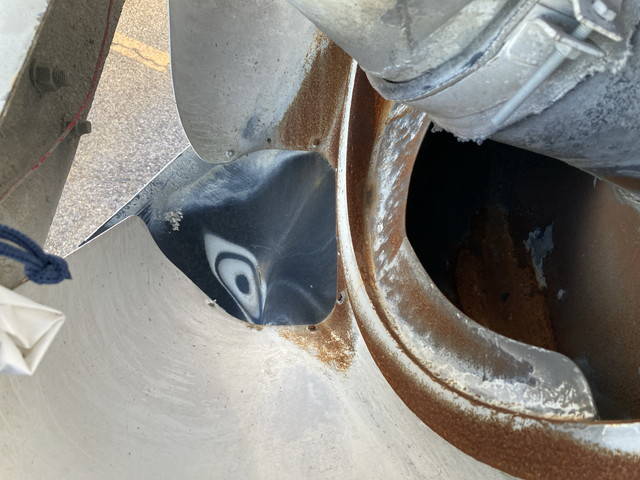 日野デュトロミキサー車（コンクリートミキサー）小型（2t・3t）[写真13]