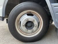 三菱ふそうキャンター平ボディ小型（2t・3t）[写真12]