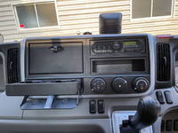 三菱ふそうキャンター平ボディ小型（2t・3t）[写真16]