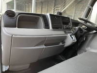 三菱ふそうキャンター平ボディ小型（2t・3t）[写真19]