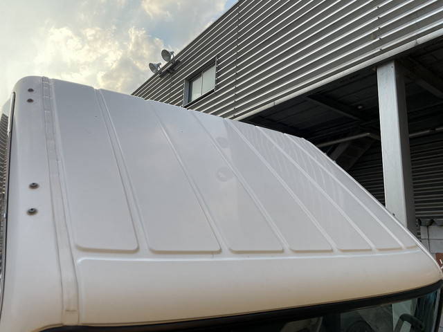 三菱ふそうキャンター平ボディ小型（2t・3t）[写真20]