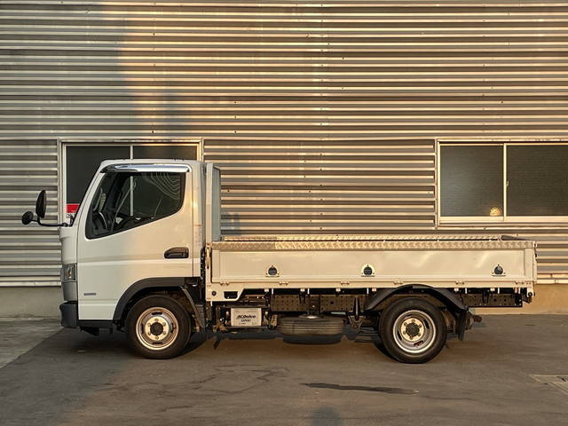 三菱ふそうキャンター平ボディ小型（2t・3t）[写真21]