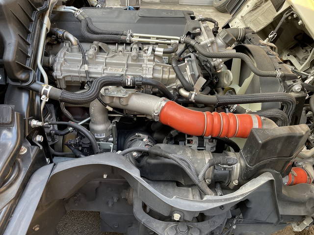 三菱ふそうキャンター平ボディ小型（2t・3t）[写真26]